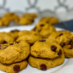 vegan pumpkin chocolate chip cookies